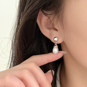 Boucles d'oreilles Yinruitai S925 en argent sterling avec perle en forme de goutte pour un usage quotidien - Product Image 3