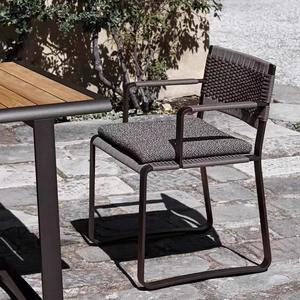 Chaise de jardin en alliage d'aluminium pour extérieur, structure en bois de teck, mobilier durable pour cour, villa, restaurant - Product Image 2