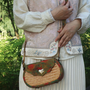 Chinese Style Bamboo Woven Crossbody Bag Single Shoulder Strap <b>Portable</b> With <b>Lock</b> Decoration Women's Chest Bag - Product Image 5