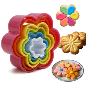 Set di 6 Tagliabiscotti in Plastica Personalizzabili, Forme Rotonde, a Cuore e a Fiore per Decorazione Dolci e Artigianato - Product Image 3
