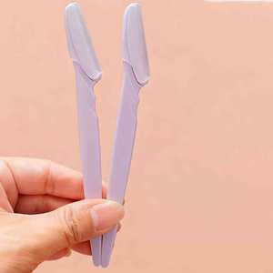Vente en gros 12 pièces ensemble de tondeuse à sourcils lame rasoir de sécurité outils de maquillage Portable visage rasoir yeux sourcils épilation fraises - Product Image 5