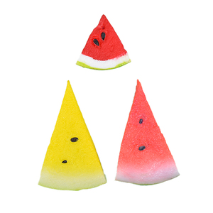 Rodajas de sandía pequeñas, piezas de fruta artificial, modelo de plástico, decoración de plato de frutas para juegos de comida navideños - Product Image 6