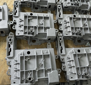 Brazos de Control de Aluminio Fundido a Presión Personalizados |   Piezas de Suspensión Automotriz con Mecanizado CNC, Certificación <span class=keywords><strong>ISO</strong></span> 16949 - Product Image 5