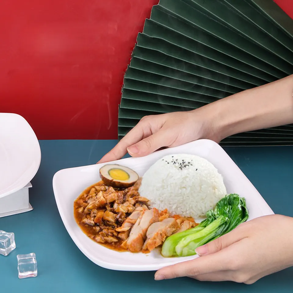 จานเมลามีนพลาสติกจานหลักทรงสี่เหลี่ยมสีขาวสำหรับร้านอาหารจานผลไม้พาสต้าโรงอาหารอาหารจานด่วน