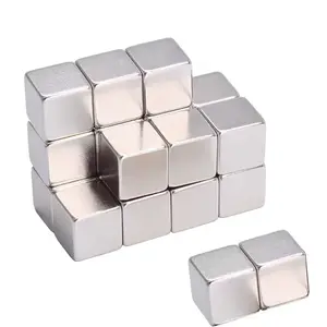 N35 N38 N40 N42 N45 N48 N50 N52 แรงแม่เหล็กที่แข็งแกร่ง Cube แผ่น N52 แม่เหล็กนีโอไดเมียม Cube