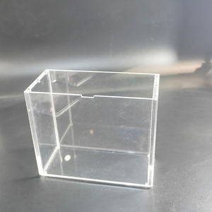 Estuche de Acrílico Transparente de Alta Calidad con Protección UV para Caja de Entrenador Elite, con Tapa Magnética - Product Image 2