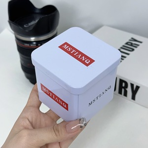 Boîtes cadeaux en fer de qualité supérieure <span class=keywords><strong>pour</strong></span> montres, personnalisables, vente en gros, solutions d'emballage de haute qualité <span class=keywords><strong>pour</strong></span> <span class=keywords><strong>bijoux</strong></span> - Product Image 4