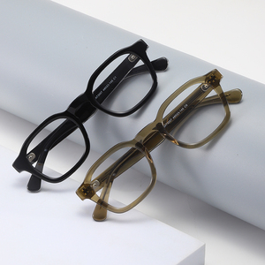 Lunettes de vue décontractées pour femmes MS 3007 en acétate, monture carrée, branches métalliques minimalistes, finition soignée, look sophistiqué - Product Image 2