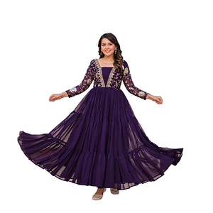 ชุดเดรส Anarkali ปักลายผ้าชีฟองสำหรับผู้หญิง พร้อมผ้าคลุมไหล่ปักลายผ้าชีฟอง ตัดเย็บสำเร็จ แขนสั้น สำหรับงานปาร์ตี้ โดย Royal Export - Product Image 1