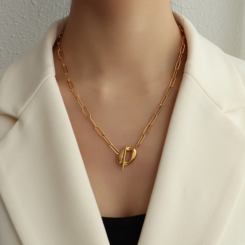 P1028- Gold OT Buckle Thick Chain Single Layer Necklace 47cm