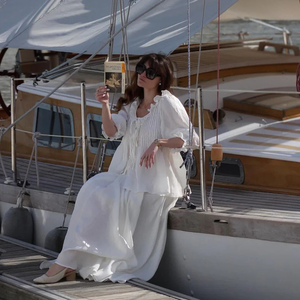 2025 alla moda <span class=keywords><strong>con</strong></span> scollo a <span class=keywords><strong>volant</strong></span> bianco cravatta anteriore ampia manica a palloncino in lino elegante camicetta da donna estiva Vintage - Product Image 2