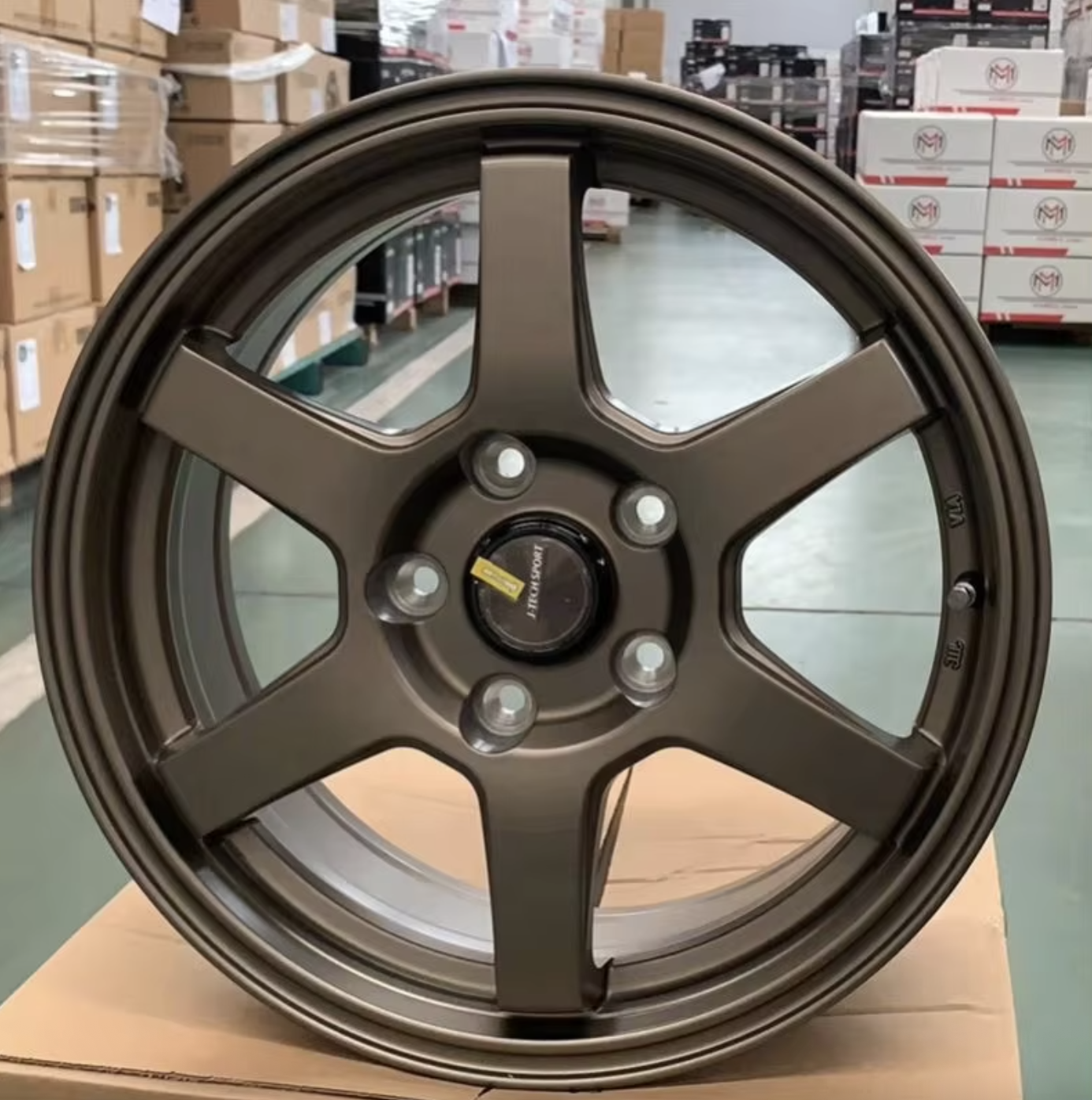 สีน้ำตาล