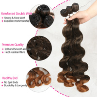 Lot de 3 extensions capillaires synthétiques ondulées et bouclées Julianna Wholesale en fibre haute température, tissage doux en vagues corporelles