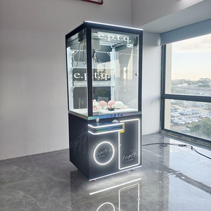 Máquina de grúa de garra para agarrar muñecas que funciona con monedas con gabinete transparente y pago con tarjeta para uso recreativo - Product Image 3