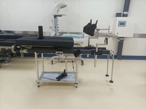 Cadre de <span class=keywords><strong>traction</strong></span> orthopédique en fibre de carbone fluoroscopique Conception de rotation à 360 ° - Product Image 2