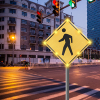 Panneau de signalisation routière carré jaune avec lumières clignotantes, panneaux de vitesse numériques électroniques à LED, panneau de passage pour piétons alimenté à l'énergie solaire