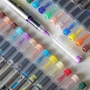 Paquete Económico de Rotuladores Artísticos para Colorear de Punta Fina, Lavables, de Pintura Acrílica en Colores Sólidos Vibrantes - Product Image 2