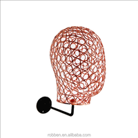 Cabezas de maniquí de fibra de vidrio al por mayor con soporte, maniquí de exhibición de pelucas en pose de pie, diseño premium de malla de alambre