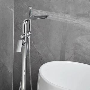 Robinet de <span class=keywords><strong>baignoire</strong></span> autoportant thermostatique Gunmetal Pomme de douche murale à poignée unique en laiton avec finition en bois brossé en céramique - Product Image 3