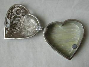 Серебряная зеленая Ювелирная коробка из цинкового сплава с украшением в виде сердца, украшенная драгоценностями, с цветами для домашнего украшения стола - Product Image 3