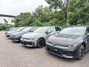 Nouvelles voitures Volkswagen <span class=keywords><strong>Golf</strong></span> 8.5 R-Line 2025 300TSI 1.5T DSG Automatique LHD Vente en gros Exportation <span class=keywords><strong>Prix</strong></span> compétitif En stock - Product Image 5