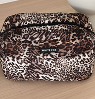 Großhandel Premium Gepardenmuster Gesteppte Weiche Kosmetiktasche Reise-Toilettentasche Organizer Make-up-Tasche