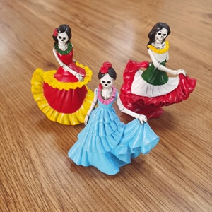 Decoración del Día <span class=keywords><strong>DE</strong></span> <span class=keywords><strong>LOS</strong></span> <span class=keywords><strong>Muertos</strong></span>-Esqueleto <span class=keywords><strong>de</strong></span> resina Figura <span class=keywords><strong>de</strong></span> <span class=keywords><strong>dama</strong></span> bailando Calavera <span class=keywords><strong>de</strong></span> azúcar mexicana Decoración para el hogar Dia <span class=keywords><strong>De</strong></span> <span class=keywords><strong>Los</strong></span> <span class=keywords><strong>Muertos</strong></span> Altar Centro <span class=keywords><strong>de</strong></span> mesa - Product Image 4