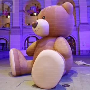 Orso Gigante Gonfiabile Personalizzato con Logo, Modello in Peluche per Centri Commerciali/Negozi/Eventi Festivi/Feste/Brand/Palcoscenici - Product Image 4