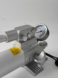 ปั๊มไฮดรอลิกแบบแมนนวลแรงดันสูงพิเศษ Vit-w รุ่น Vhp-2800 เหมาะสำหรับเครื่องมือไฮดรอลิก 2800 บาร์ แบบสองสปีด แอคชั่นเดี่ยว คุณภาพเทียบเท่า - Product Image 6
