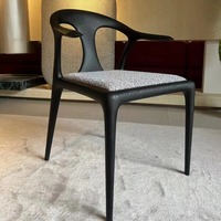 Nouvelle chaise de salle à manger de style chinois-nordique avec accoudoirs pour la maison, les salons/salles à manger, les hôtels, les clubs, en bois massif, luxe léger