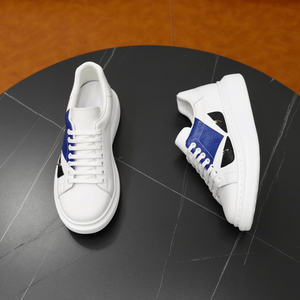 Chaussures de sport tendance et élégantes avec empeigne à structure de lignes précises et motif crocodile contrastant - Product Image 2