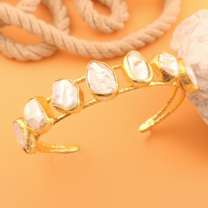 Brazalete de diseñador hecho a mano, Perla Barroca de agua dulce Natural, banda doble texturizada, joyería de moda ajustable multiperla - Product Image 1