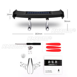 Feu arrière solaire 12V mini universel à LED pour aileron de voiture, clignotant d'avertissement étanche avec capteur, accessoires modifiés - Product Image 6