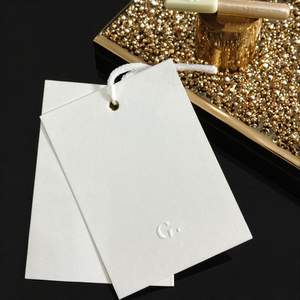 Etiqueta de nombre de papel impresa personalizada de lujo Etiqueta de columpio en relieve para uso sostenible en zapatos Ropa Calcetines Bolsas Juguetes - Product Image 4