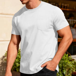 Camiseta de manga corta con cuello redondo y bolsillo para hombre, estilo casual y transpirable, tejido gofrado, ideal para verano. - Product Image 4