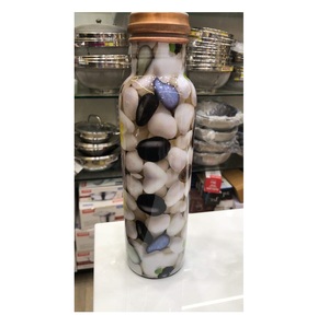 Suministro al por mayor 100% botella de agua de cobre Ayurvédica con tapa atractiva botella de cobre para beber directamente para gimnasio Yoga Camping - Product Image 1