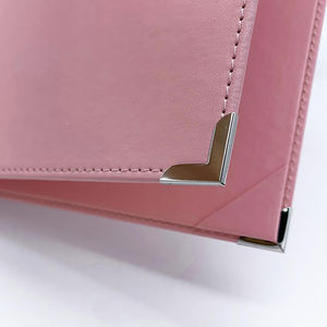 Porte-menu rose en cuir pour café, classeur de menu de restaurant avec coins renforcés, vente en gros - Product Image 4