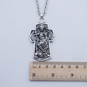Talismano Cristiano, Gioiello Religioso Classico, Collana con Pendente dell'Arcangelo San Michele 'Proteggici' su Catena a Corda per Matrimoni e Feste - Product Image 4