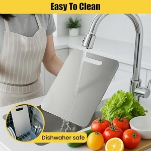 Tapis de découpe portable double face pour la cuisine en extérieur, en acier inoxydable 304 de qualité alimentaire, argent titane, épaisseur 1,5 cm, durable, carré - Product Image 4