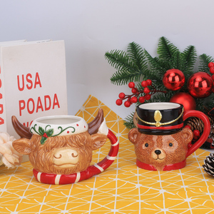 Tazas de Cerámica con Animales Esculpidos en 3D de Redeco Wholesale, Diseño de Vaca Highland y Oso Guardián, Logotipo Personalizado al por Mayor para Hoteles, Cafés, Regalos Corporativos y Navideños - Product Image 3
