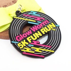 Medallas Deportivas de Metal Modernas y Antiguas Personalizadas al por Mayor para Maratón, Carreras, Premios para Corredores, Carrera de 5K - Product Image 2
