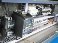 Machine d'emballage multifonctionnelle pour sachets et pochettes de chips de pommes de terre