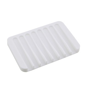Qianrui Soap Dish Rectangular PP Self Drain Non Slip Countertop Organizer White Gray Black - Product Image 5