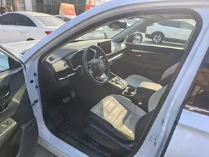 Honda <span class=keywords><strong>CR</strong></span>-V 2023 Usata, Modello E PHEV Lingyao, SUV Familiare di Alta Qualità - Product Image 3