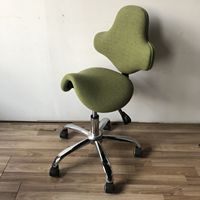 Mobilier de bureau moderne Conception de siège de selle Chaise de bureau d'ordinateur Chaise de personnel HY6032