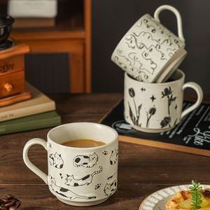 แก้วเซรามิคลายลูกแมวพิมพ์ลาย 300 มล. แก้วกาแฟลายนูนรูปแมวพร้อมหูจับ สำหรับเป็นของขวัญ ใช้กับเครื่องล้างจานและไมโครเวฟได้ - Product Image 2