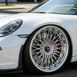 Rines Bku Personalizados de 3 Piezas Forjadas 5x130 para <span class=keywords><strong>Porsche</strong></span> 911 Turbo 992 <span class=keywords><strong>GTS</strong></span> 991 997 <span class=keywords><strong>Carrera</strong></span> S 718 de 19, 20 y 21 Pulgadas con Acabado Pulido Profundo - Product Image 1