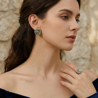 Ensemble de bijoux européens et américains mignons en acier inoxydable plaqué or 18 carats avec étoile, lune, coquille d'ormeau, boucles d'oreilles rondes et bague