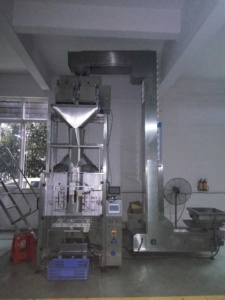 Chinese Manufacturer Automatic Vertical Form Fill Seal Snacks <strong>Sugar</strong> Salt <strong>Linear</strong> <strong>Weigher</strong> Packing Bagging Machine - Product Image 4