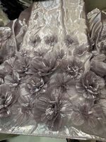 Dernière qualité, tissu en dentelle de mariage à fleurs 3D, tissu en organza brillant fantaisie avec filet en plumes, tissu en dentelle